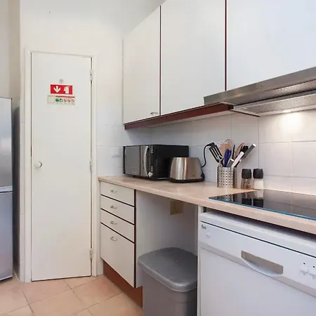 Apartmán Whome Historical 2-bed Alfama Charm *